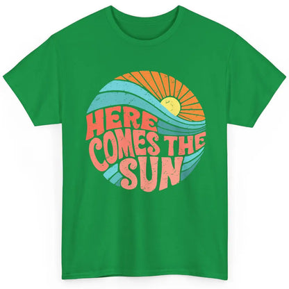 Retro Rainbow Sunrise Here Comes The Sun Hippie Girl Classic Unisex T-Shirt
