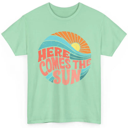 Retro Rainbow Sunrise Here Comes The Sun Hippie Girl Classic Unisex T-Shirt